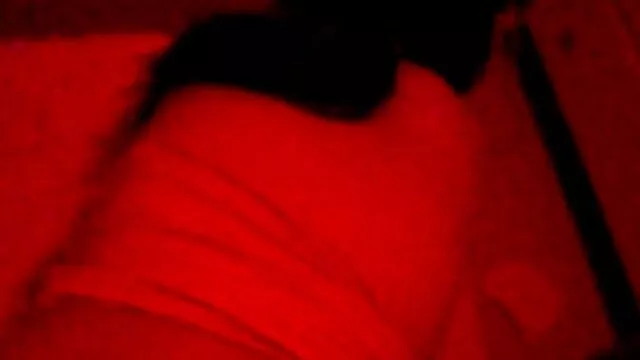 豪華な十代は森の中で犯さ 女の子 の ため の アダルト ビデオ