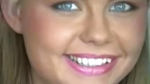 彼fucks彼女のベッドと鼻まで別の人 エロ 動画 イケメン 男優