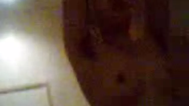あの野郎は彼のマッサージ師と彼の妻を一緒に混合した！ 女性 向け 無料 av 動画