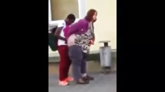 させる彼女の弟slutチートに彼のコックせずに躊躇 女の子 用 無料 エロ 動画