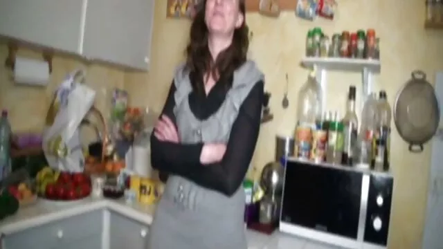 妊娠中の夫は彼の陰茎を見て、彼の顔をこすります 女性 向け 無料 h 動画